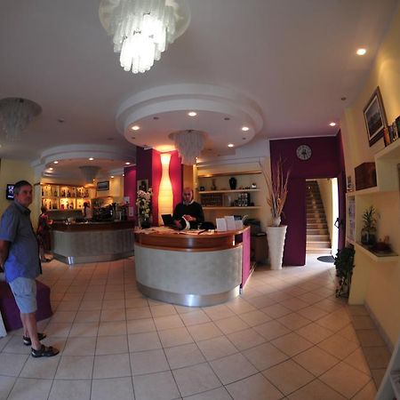 Hotel Antonella Lido di Classe Extérieur photo