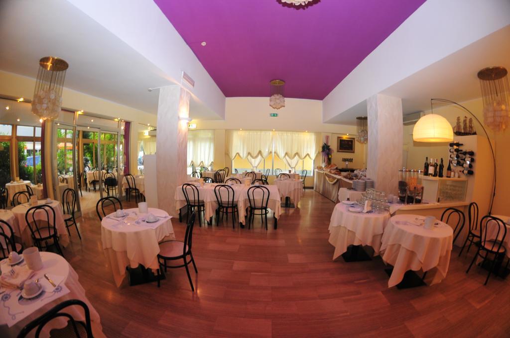 Hotel Antonella Lido di Classe Extérieur photo